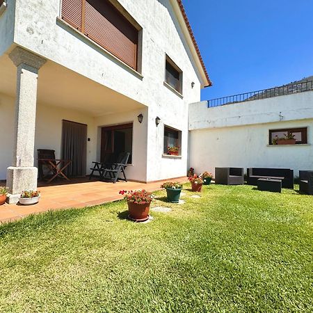 Rooms Peregrinos B Casa Alicia Rosal ภายนอก รูปภาพ