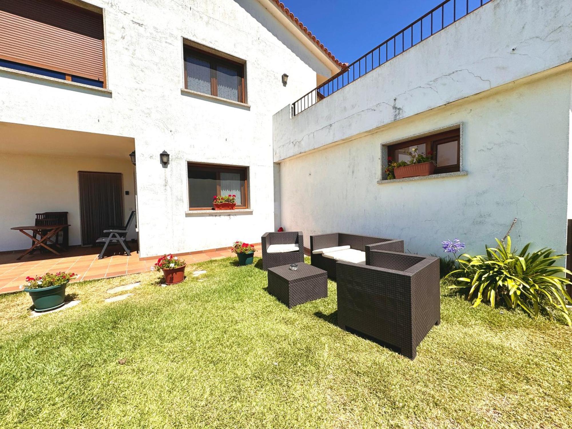 Rooms Peregrinos B Casa Alicia Rosal ภายนอก รูปภาพ