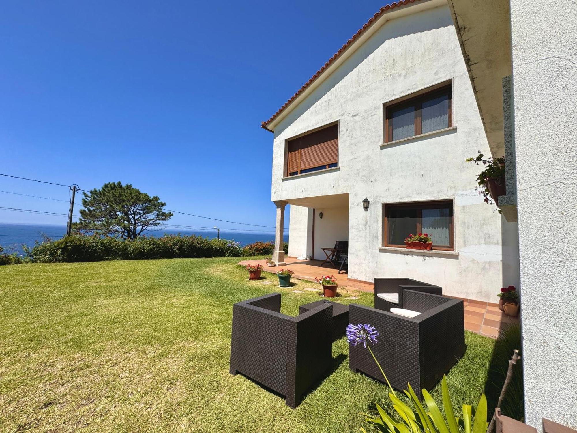 Rooms Peregrinos B Casa Alicia Rosal ภายนอก รูปภาพ