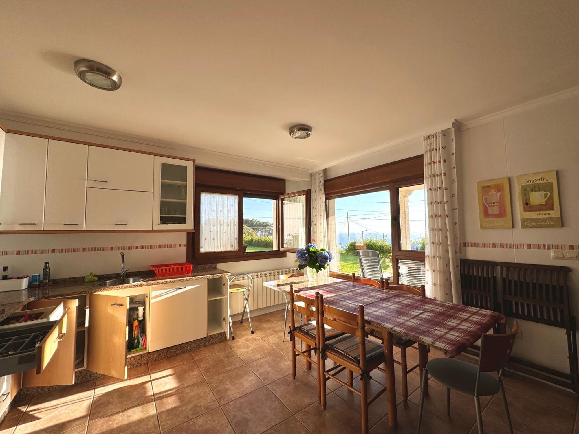 Rooms Peregrinos B Casa Alicia Rosal ภายนอก รูปภาพ