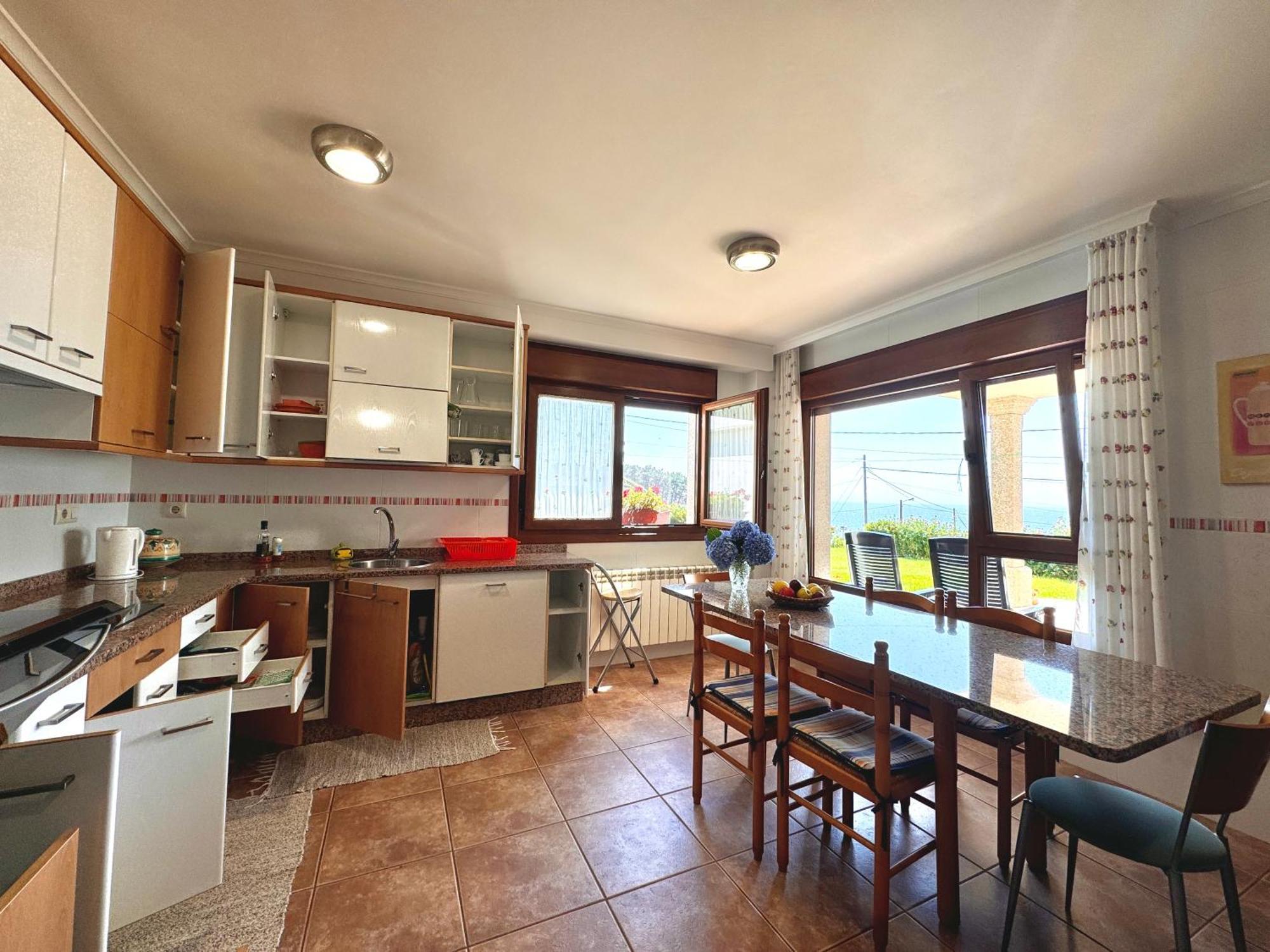 Rooms Peregrinos B Casa Alicia Rosal ภายนอก รูปภาพ